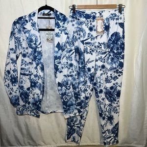 Boohoo Stretchy Floral Suit